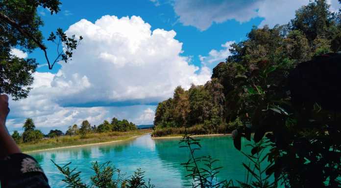 Pesona Danau Framu Ayamaru, di “Ibukota” Tanah Papua