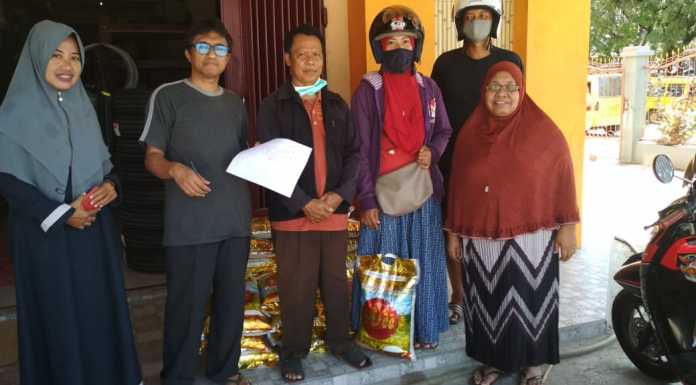 Kerukunan Keluarga Masyarakat Bone Kota Sorong, Rayakan Hari Jadi Bone Dengan Pembagian Beras Kerukunan Keluarga Masyarakat Bone Kota Sorong, Rayakan Hari Jadi Bone Dengan Pembagian Beras