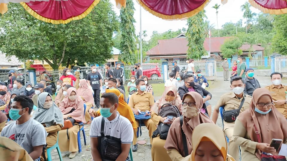 Putuskan Mata Rantai Covid-19, Dewan Guru SMP Yapis Manokwari Papua Barat Ikut Vaksinasi Massal