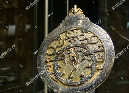 Jam di Museum Istanbul (www.shutterstock.com)