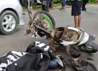 Tabrakan 2 Pengendara Motor Tewas di Tempat (Dokumemtasi: SorongTerkini.id)